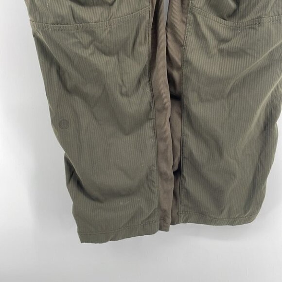 𝅺lululemon Beyond the Studio Crop Dark Olive sz 4 - Picture 6 of 9